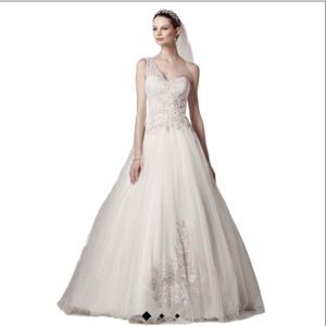 Oleg Cassini one shoulder tulle wedding dress STYLE# 7ckp421 Size 0P